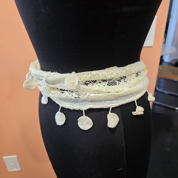 Vintage Fringe Bohochic Scarf Hippie Festival Cream Scarf Stevie Nicks - Picture 7 of 13